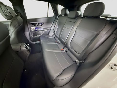 Used 2026 Mercedes-Benz GLC 300 4MATIC image 26