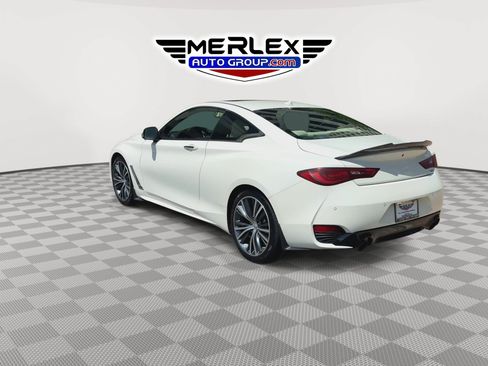 Used 2017 INFINITI Q60 2.0t w/ Premium Plus Package 2.0T AWD/4WD image 6