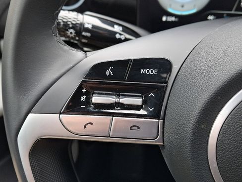 Certified 2022 Hyundai Elantra Limited w/ Cargo Package image 21