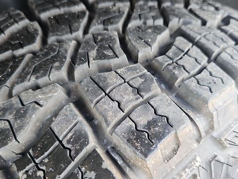 Used 2025 GMC Sierra 1500 AT4 image 10