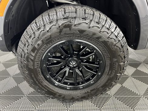 Used 2024 Ford Ranger Lariat w/ Advanced Towing Package image 11