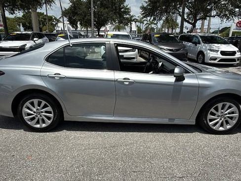 Used 2024 Toyota Camry LE FWD image 10