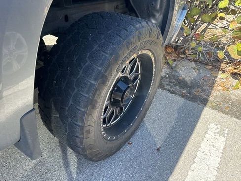 Used 2020 Chevrolet Silverado 1500 LT w/ Trailering Package image 6