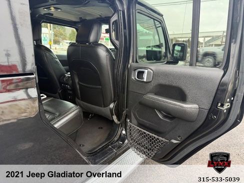 Used 2021 Jeep Gladiator Overland w/ Popular Equipment Package AWD/4WD image 33