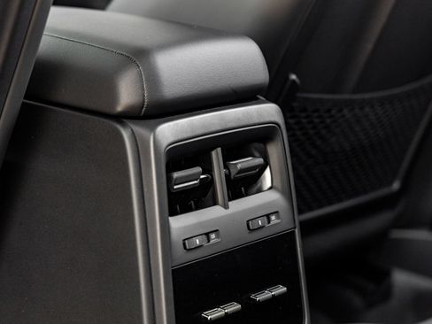 Certified 2026 Porsche Macan 4 Electric AWD/4WD image 34
