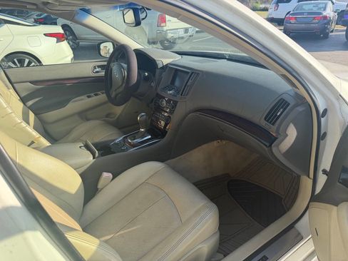 Used 2012 INFINITI G37 x Sedan w/ Premium Pkg image 11