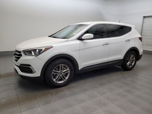 Used 2018 Hyundai Santa Fe Sport FWD image 2