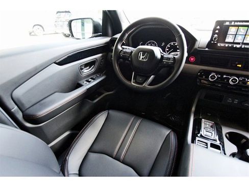 New 2025 Honda Pilot TrailSport image 7