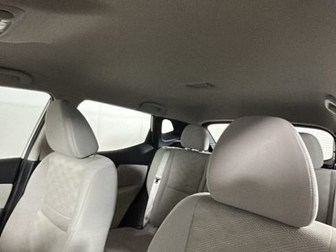 Used 2018 Nissan Rogue Sport SV w/ SV All-Weather Package FWD image 12
