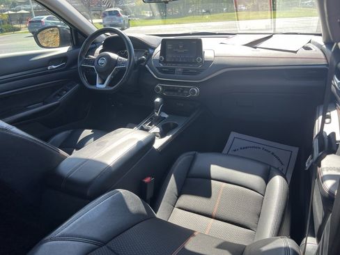 Used 2022 Nissan Altima 2.5 SR image 11