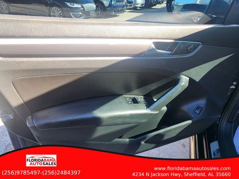 Used 2018 Volkswagen Passat 2.0T S image 12
