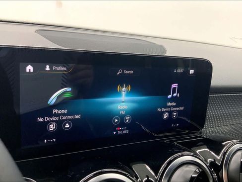 Certified 2022 Mercedes-Benz GLB 250 image 23