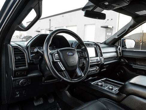 Used 2019 Ford Expedition Limited image 2