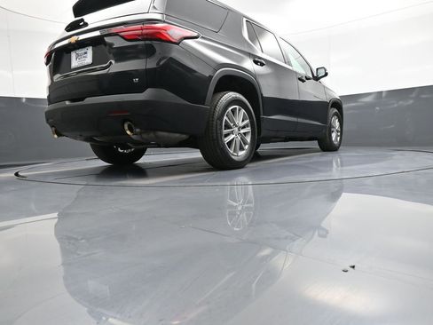 Used 2023 Chevrolet Traverse LT FWD image 31