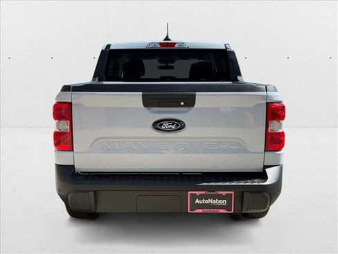 New 2025 Ford Maverick XL image 7