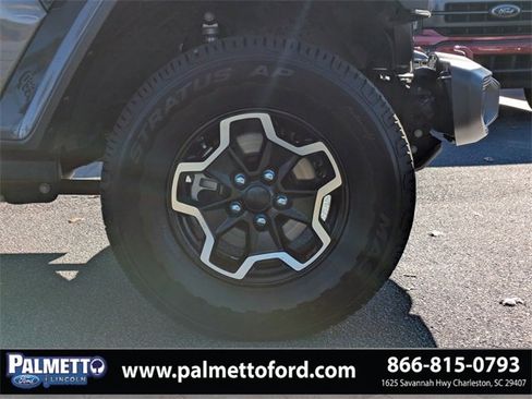 Used 2021 Jeep Gladiator Rubicon image 11