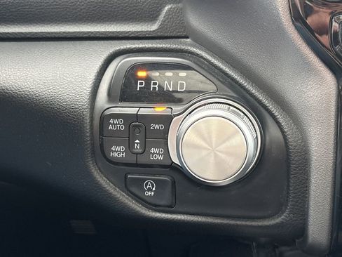 Used 2024 RAM 1500 Laramie AWD/4WD image 34