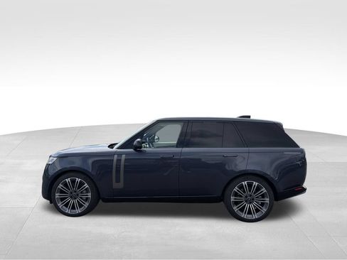 Used 2024 Land Rover Range Rover SE AWD/4WD image 9