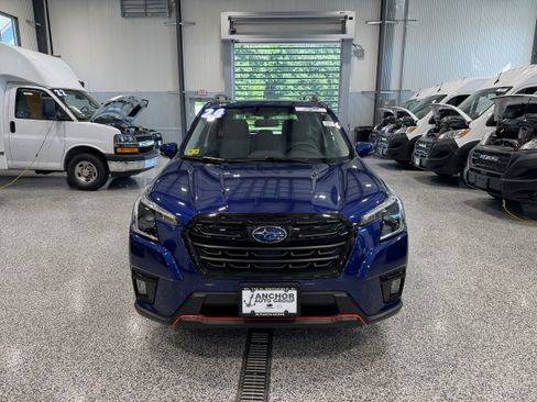 Used 2024 Subaru Forester Sport AWD/4WD image 2