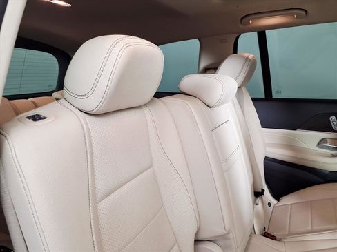 Used 2020 Mercedes-Benz GLS 450 4MATIC image 12