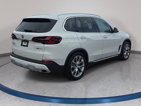 Used 2025 BMW X5 xDrive50e AWD/4WD image 5