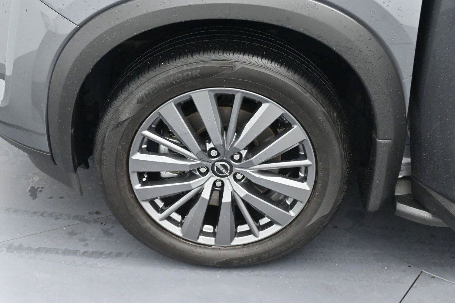 Used 2025 Nissan Pathfinder SL w/ SL Premium Package FWD image 31