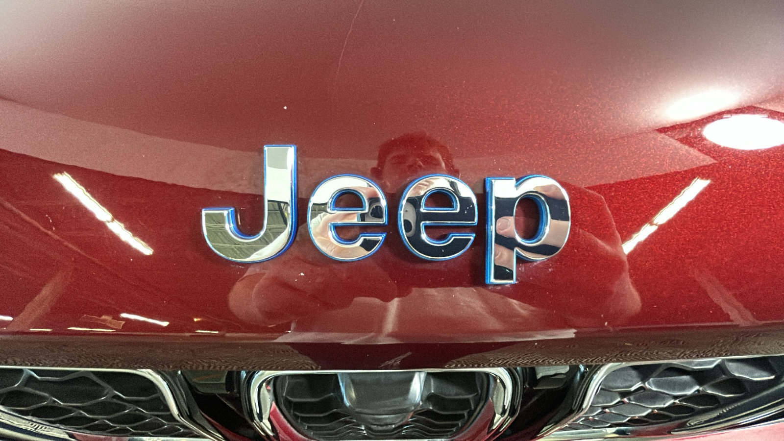 Used 2022 Jeep Grand Cherokee Overland w/ Advanced Protech Group III AWD/4WD image 10