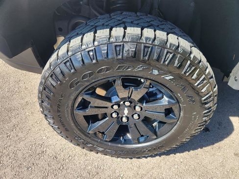 Used 2022 Chevrolet Colorado ZR2 w/ ZR2 Dusk Special Edition image 9