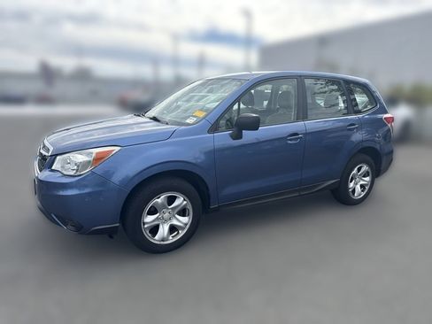 Used 2015 Subaru Forester 2.5i AWD/4WD image 4