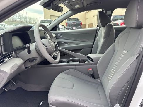 New 2026 Hyundai Elantra Sport FWD image 11