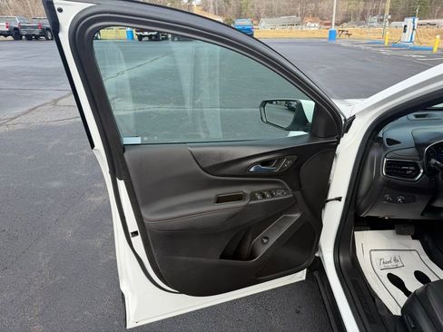 Used 2024 Chevrolet Equinox RS w/ LPO, Floor Liner Package AWD/4WD image 13