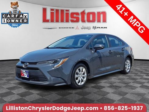 Used 2024 Toyota Corolla LE FWD image 1