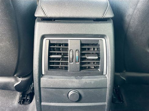 Used 2017 BMW 330i Sedan image 28