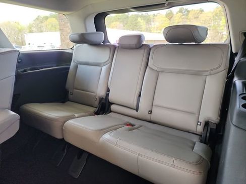 Used 2025 Ford Expedition Active image 22