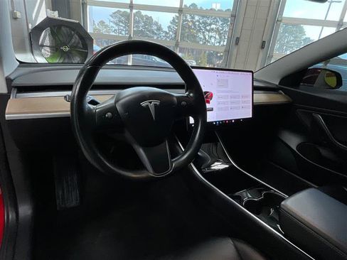 Used 2018 Tesla Model 3 Long Range image 13