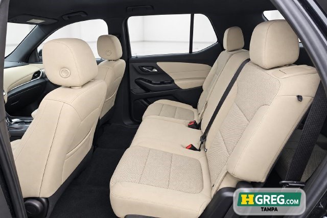 Used 2023 Chevrolet Traverse LS FWD image 12