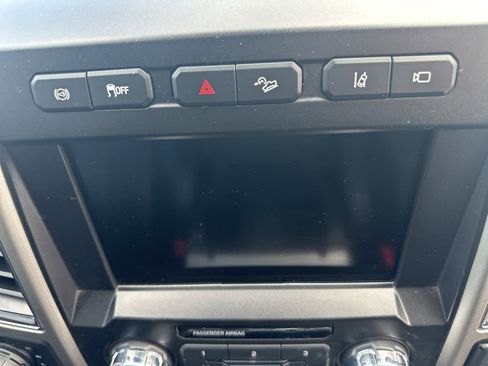 Used 2021 Ford F350 Lariat image 27