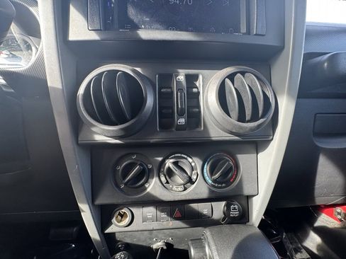 Used 2008 Jeep Wrangler Unlimited Rubicon w/ Dual Top Group image 22