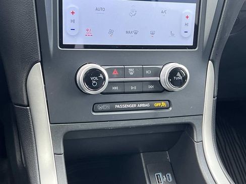 Certified 2022 Ford Edge SEL w/ Convenience Package image 24