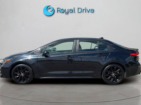Used 2021 Toyota Corolla SE w/ Carpet Mat Package (TMS) FWD image 3
