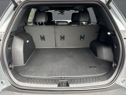 New 2026 Chevrolet Equinox LT w/ Convenience Package II AWD/4WD image 19