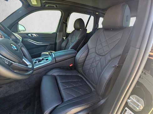 Used 2024 BMW X5 xDrive40i image 11