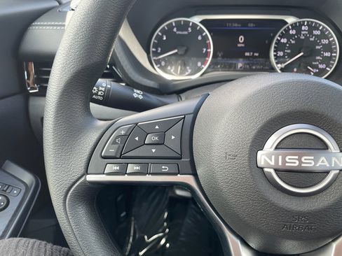 New 2025 Nissan Sentra SV w/ Trunk Package image 21