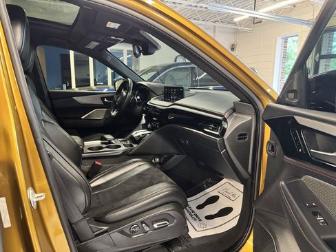 Used 2022 Acura MDX Type S AWD/4WD image 32