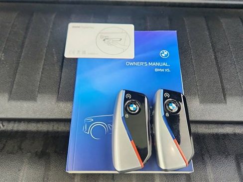 Used 2025 BMW X5 sDrive40i w/ M Sport Package image 67