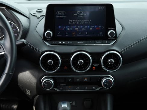 Used 2022 Nissan Sentra SV image 8