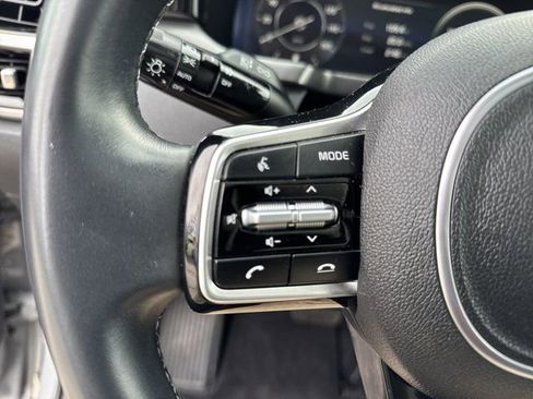 Used 2023 Kia Sorento SX image 29