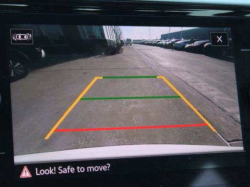 Used 2022 Volkswagen Atlas SE image 39