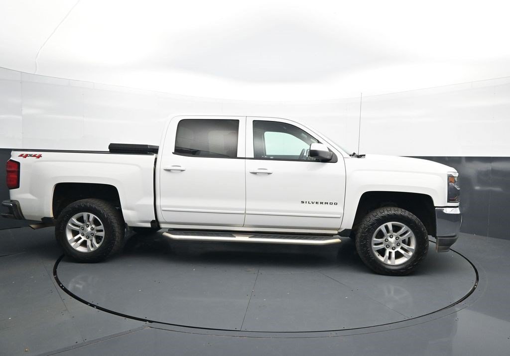 Used 2018 Chevrolet Silverado 1500 LT w/ All Star Edition AWD/4WD image 8