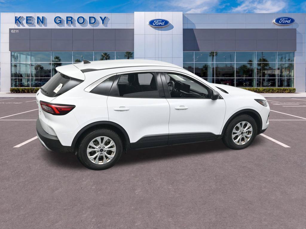 Used 2024 Ford Escape Active w/ Tech Pack #1 FWD image 13